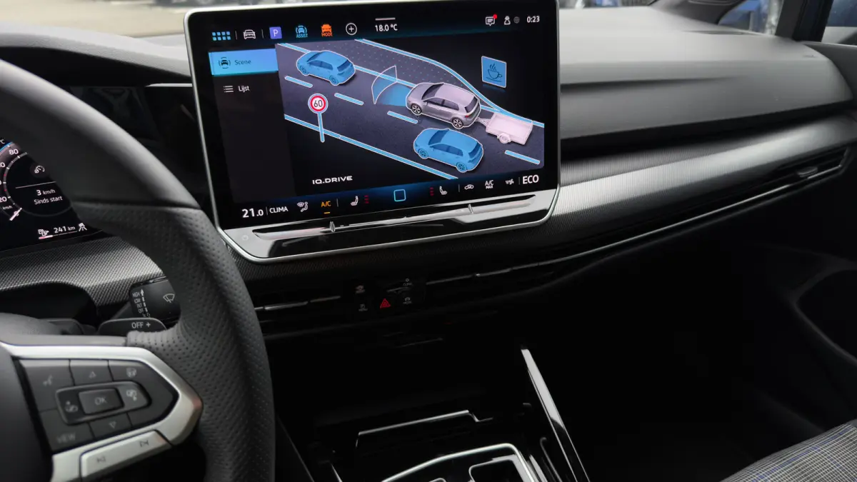 1.5 eHybrid 272pk GTE | Trekhaak | Achteruitrijcamera | Adaptive Cruise | Head-up | Carplay | 17" |