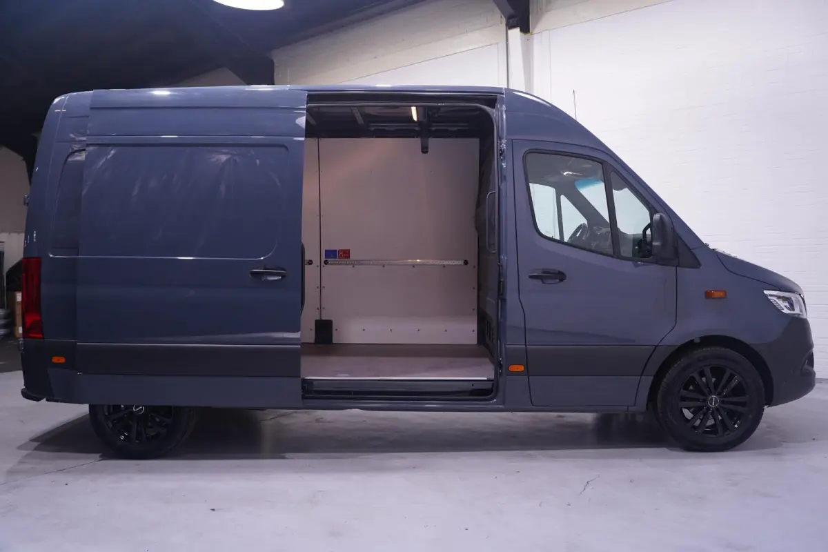 315 CDI 150 pk L2H2 Aut. Navi, 18" LMV, 360 Camera LED Koplampen, Adapt. Cruise, Laadruimte Pakket, PDC V+A, 2-Zits