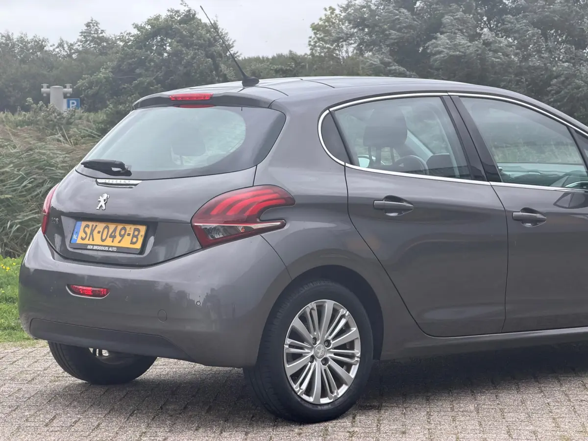 1.2 e-THP 110pk Allure - Gris Platinium - Panoramadak/Carplay/Cruise