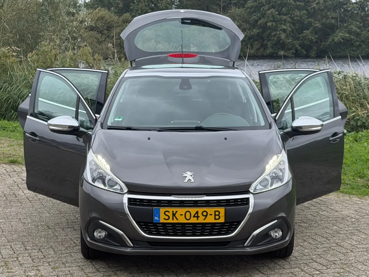1.2 e-THP 110pk Allure - Gris Platinium - Panoramadak/Carplay/Cruise
