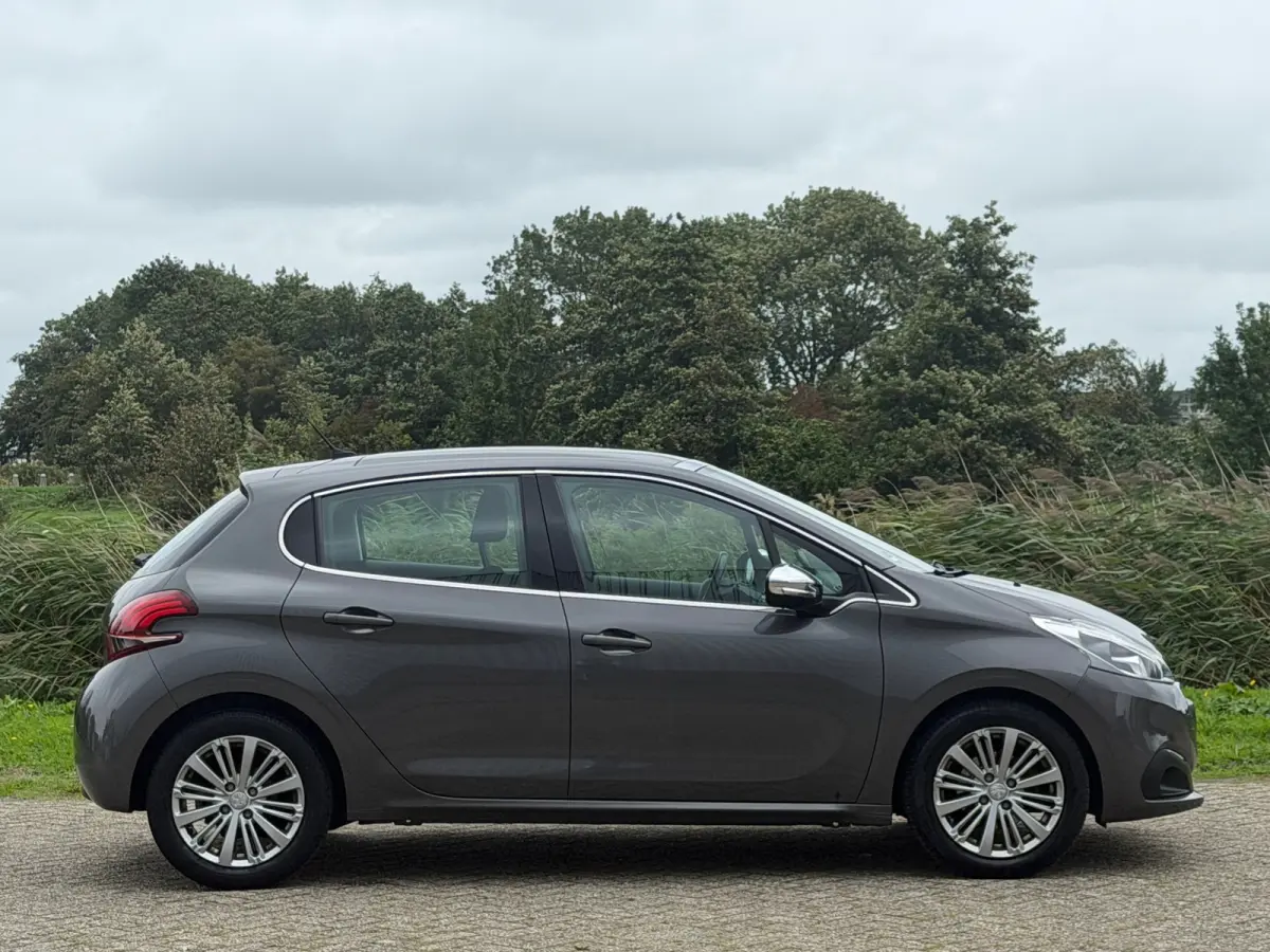 1.2 e-THP 110pk Allure - Gris Platinium - Panoramadak/Carplay/Cruise