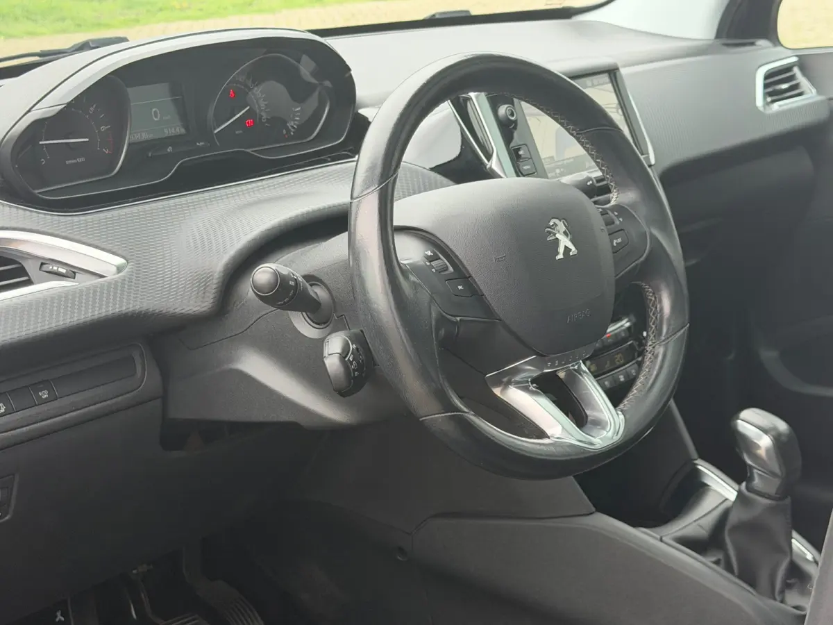 1.2 e-THP 110pk Allure - Gris Platinium - Panoramadak/Carplay/Cruise