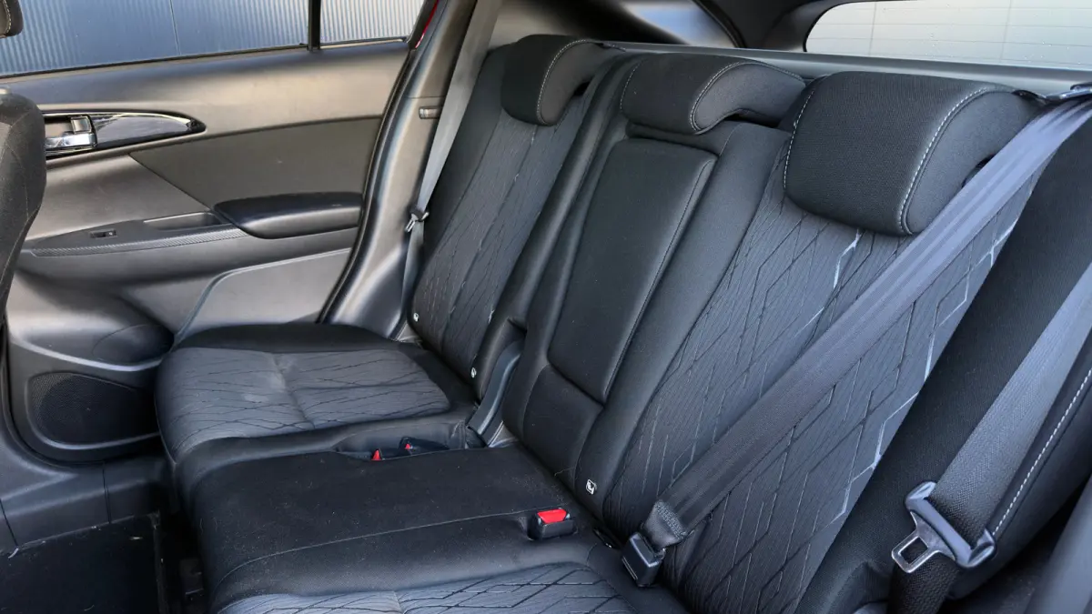 1.5 DI-T Black Edition | Rondomzicht Camera | Cruise Control | Stoelverwarming | Bluetooth Connect |