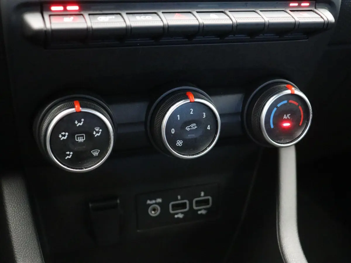 TCe 100pk Business Zen | Airco | Multimediasysteem met Android Auto en Apple Carplay | Cruise Control |
