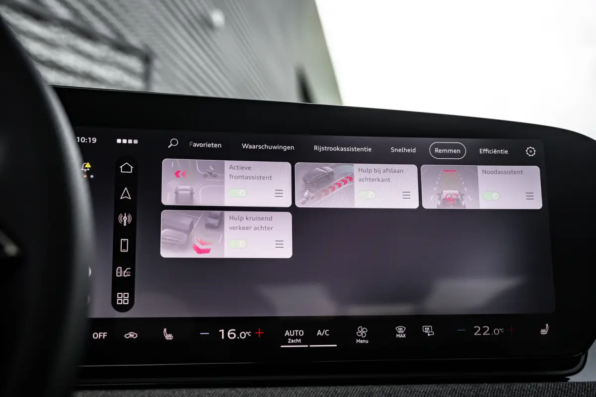 S edition | Audi smartphone interface | Comfortsleutel | Elektrisch instelbare voorstoelen