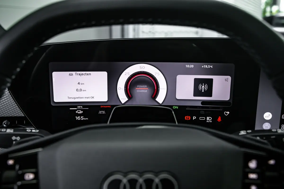 S edition | Audi smartphone interface | Comfortsleutel | Elektrisch instelbare voorstoelen