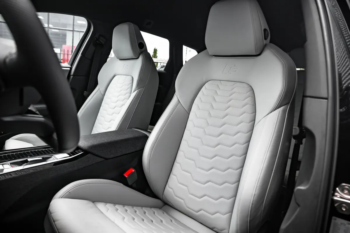 S edition | Audi smartphone interface | Comfortsleutel | Elektrisch instelbare voorstoelen