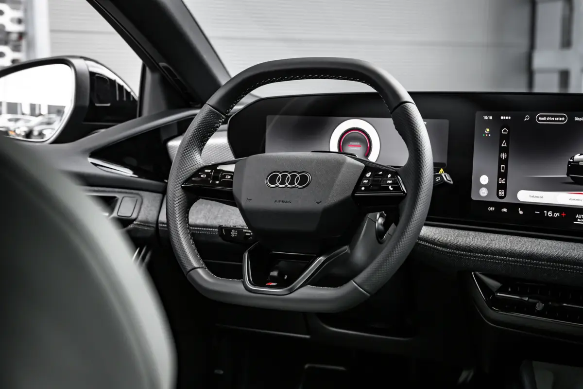 S edition | Audi smartphone interface | Comfortsleutel | Elektrisch instelbare voorstoelen