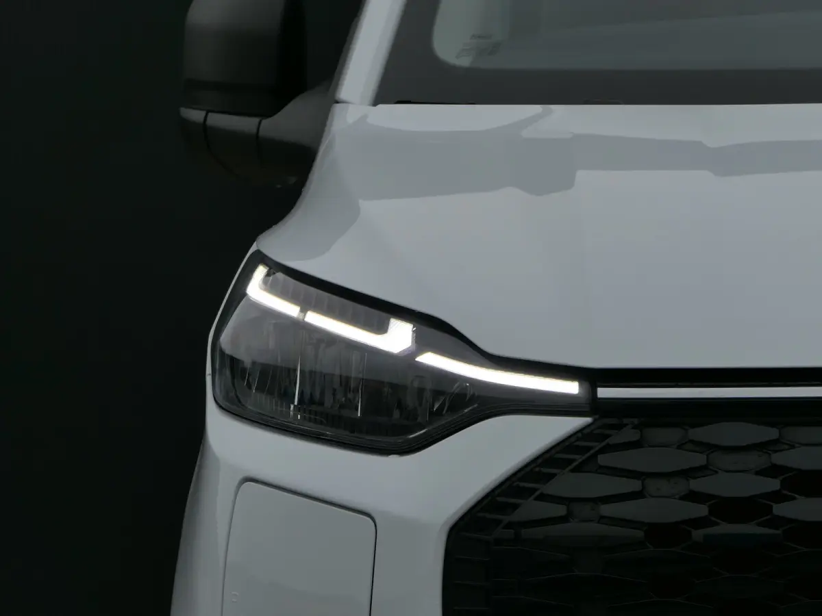 320 L1H1 Trend 71 kWh | Camera | Cruise Control | CarPlay/Android Auto | Bijrijdersbank |