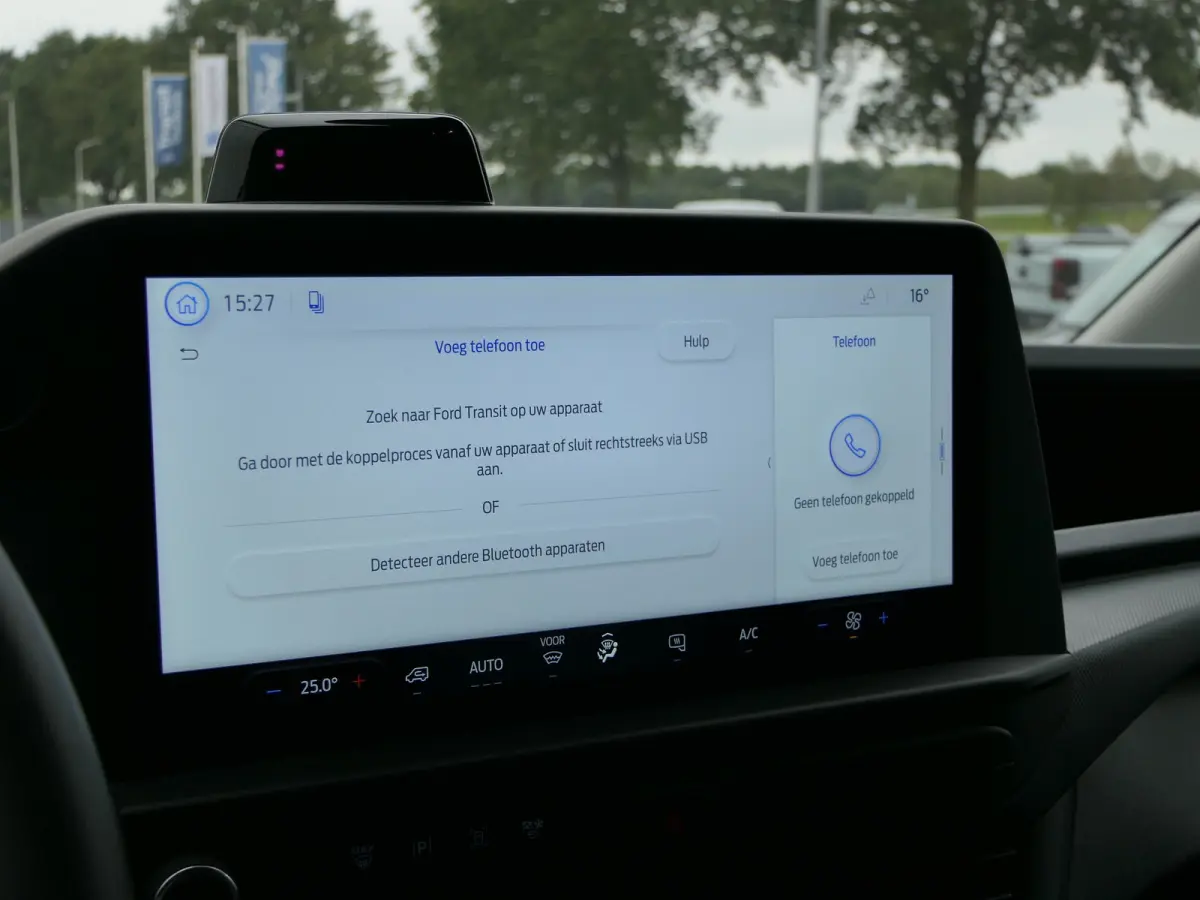 320 L1H1 Trend 71 kWh | Camera | Cruise Control | CarPlay/Android Auto | Bijrijdersbank |