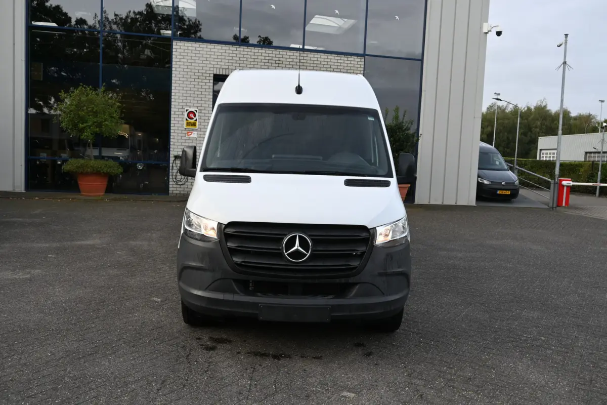 317 CDI L3H2 RWD 3500kg Trekhaak, MBUX navigatie met camera, Etc.