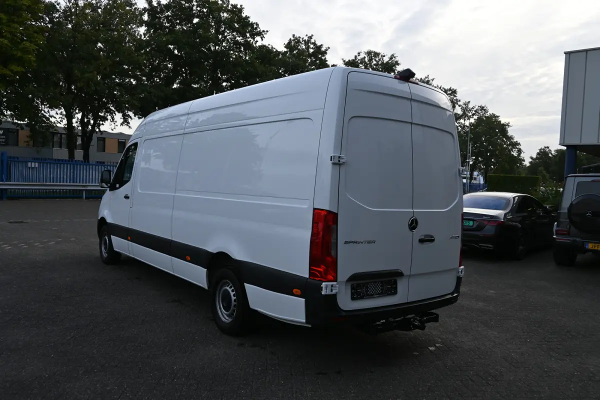 317 CDI L3H2 RWD 3500kg Trekhaak, MBUX navigatie met camera, Etc.