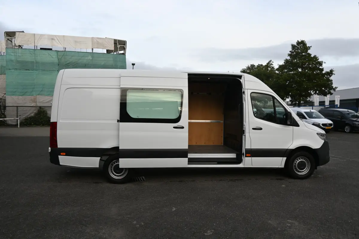 317 CDI L3H2 RWD 3500kg Trekhaak, MBUX navigatie met camera, Etc.