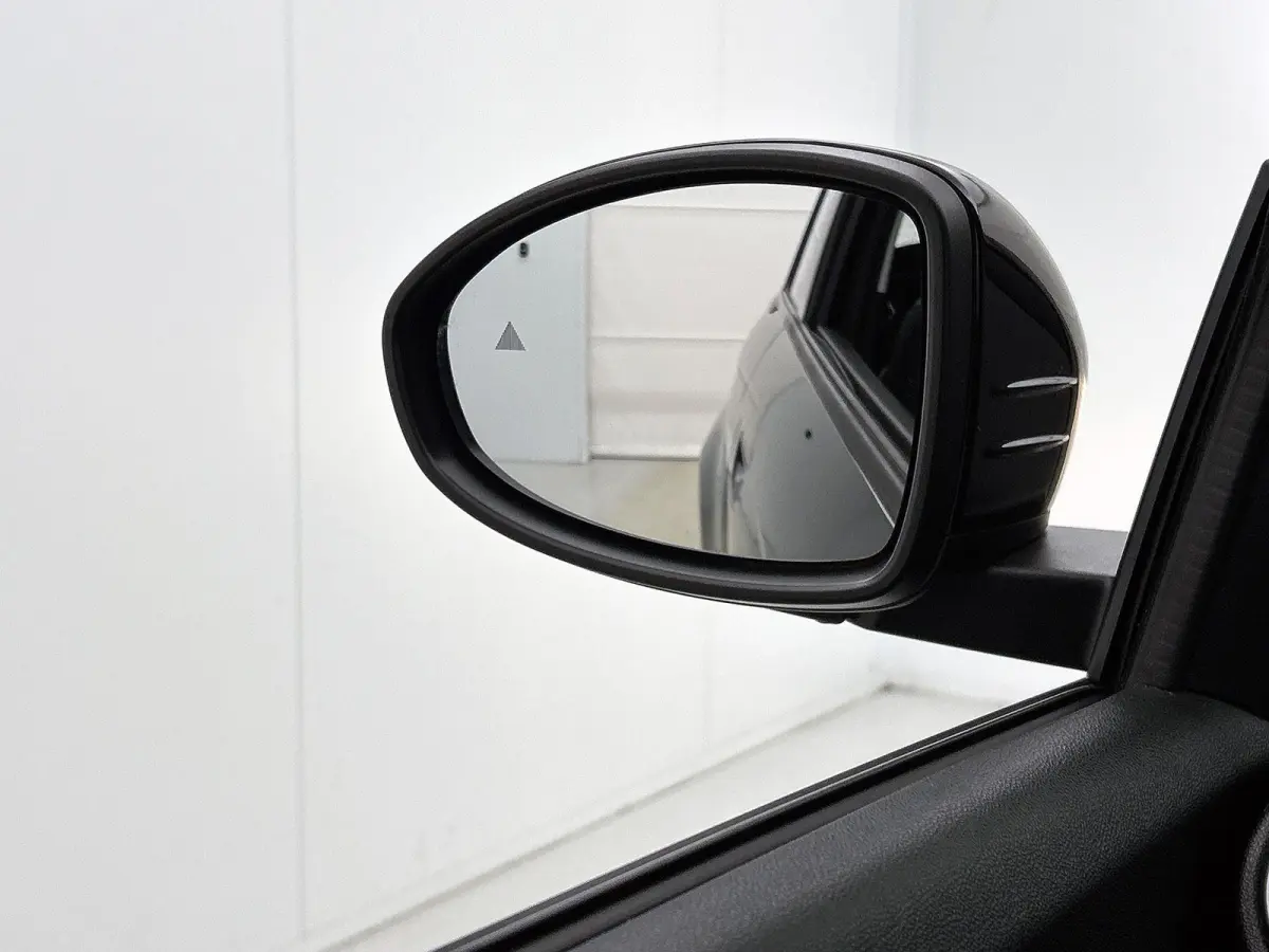 118pk Urban 42 kWh Automaat | LAGE KM | Apple Carplay/Android Auto | Climate Control | Camera | Dodehoekdetectie | Stoelverwarming |