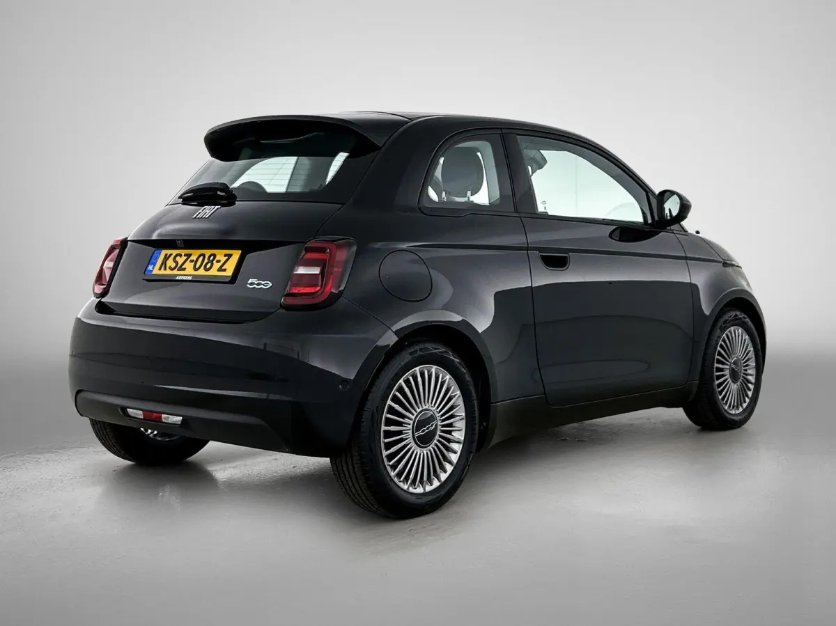 118pk Urban 42 kWh Automaat | LAGE KM | Apple Carplay/Android Auto | Climate Control | Camera | Dodehoekdetectie | Stoelverwarming |