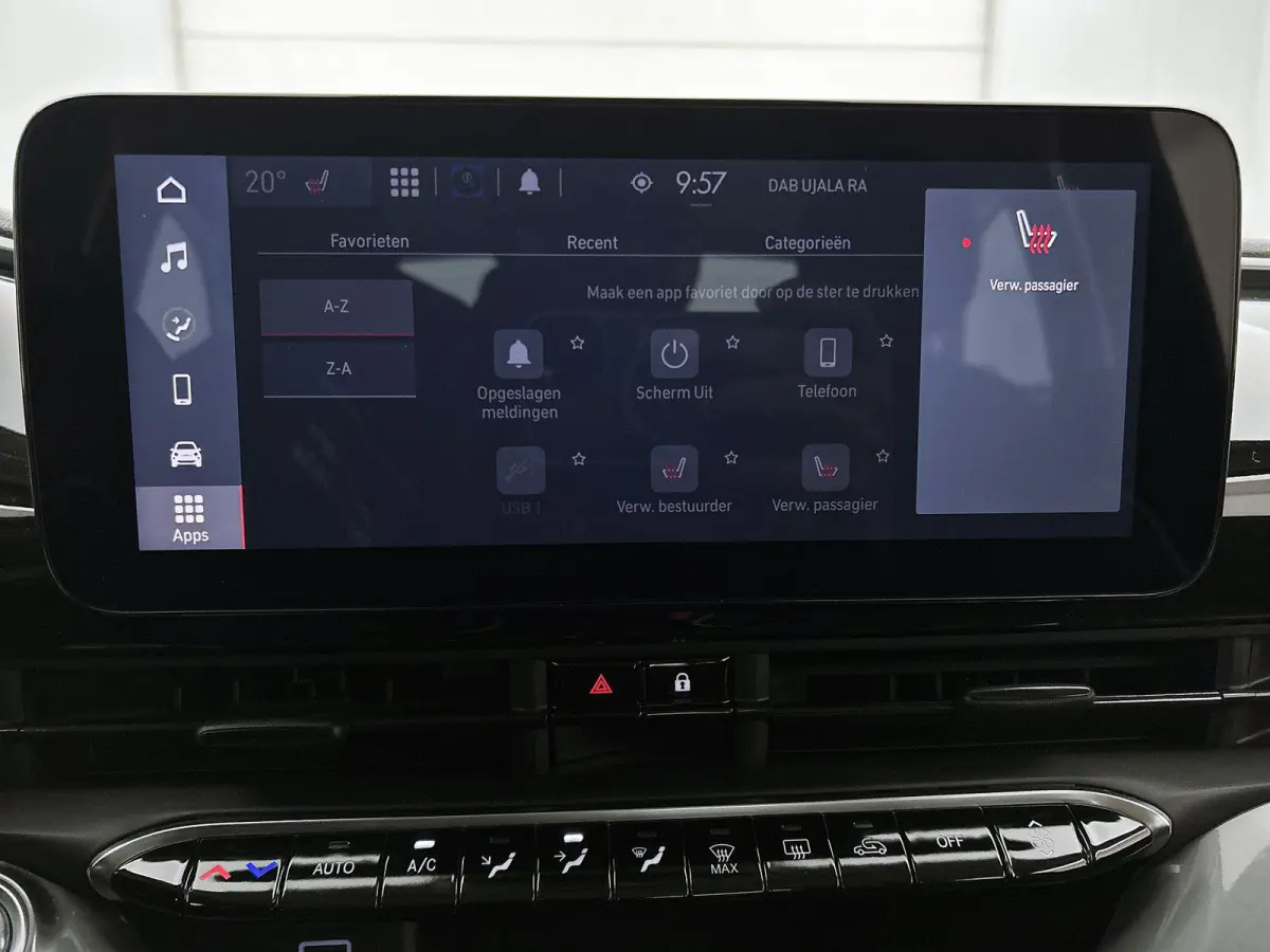 118pk Urban 42 kWh Automaat | LAGE KM | Apple Carplay/Android Auto | Climate Control | Camera | Dodehoekdetectie | Stoelverwarming |