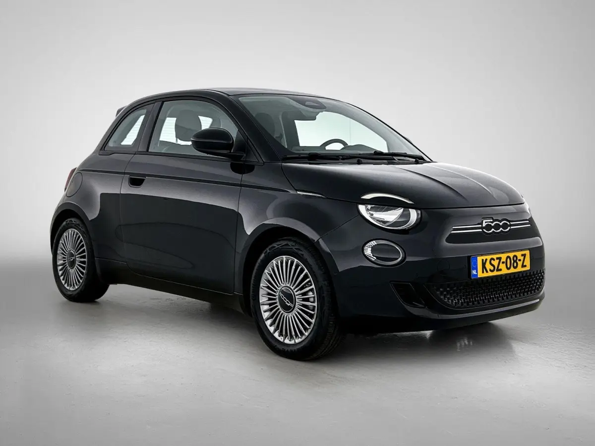 118pk Urban 42 kWh Automaat | LAGE KM | Apple Carplay/Android Auto | Climate Control | Camera | Dodehoekdetectie | Stoelverwarming |