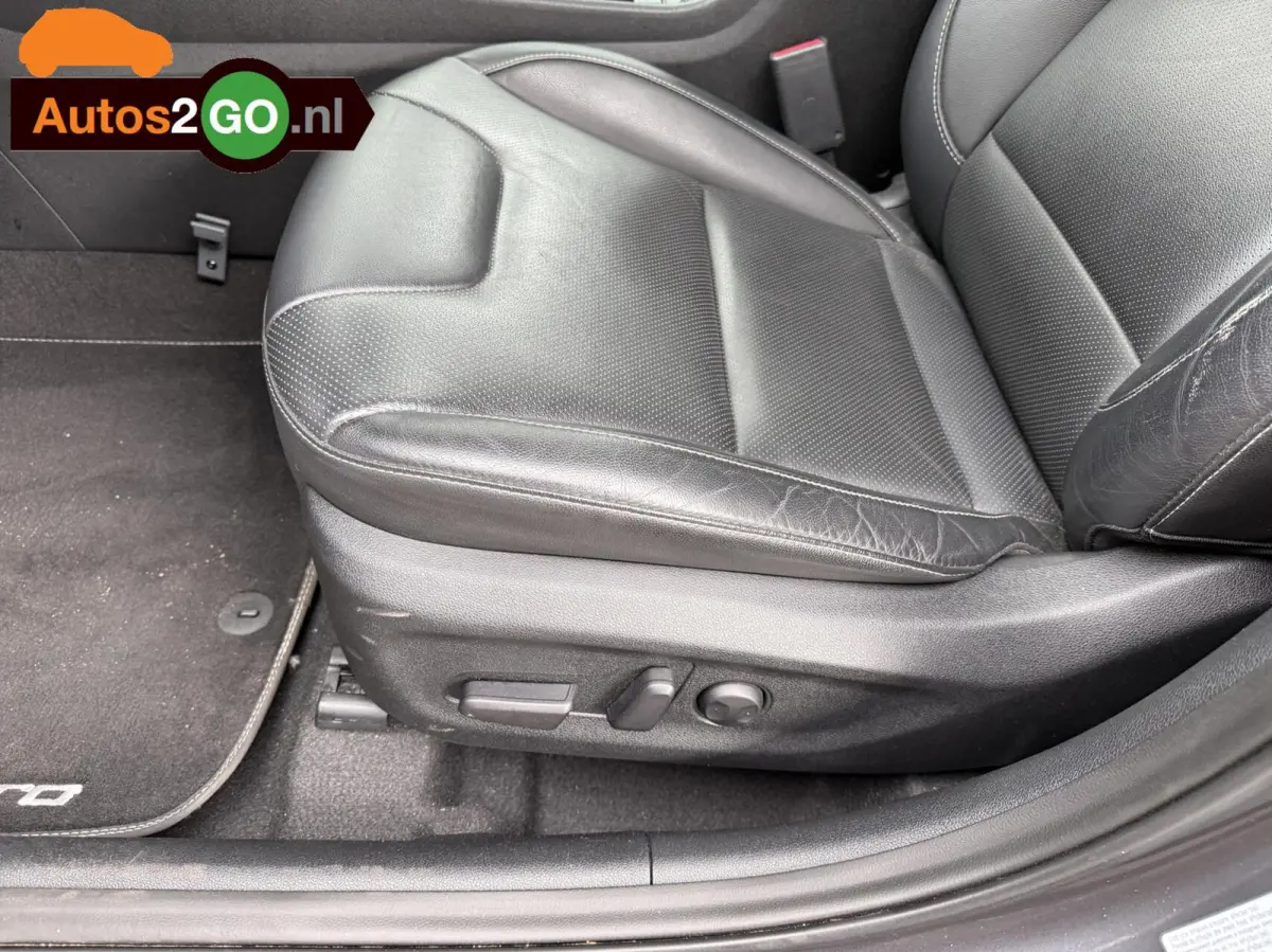 1.6 GDi Hybrid ExecutiveLine I Leder I dig cockpit I apple carplay android I opendak I stoel en stuur verw. I Camera I rijklaar I