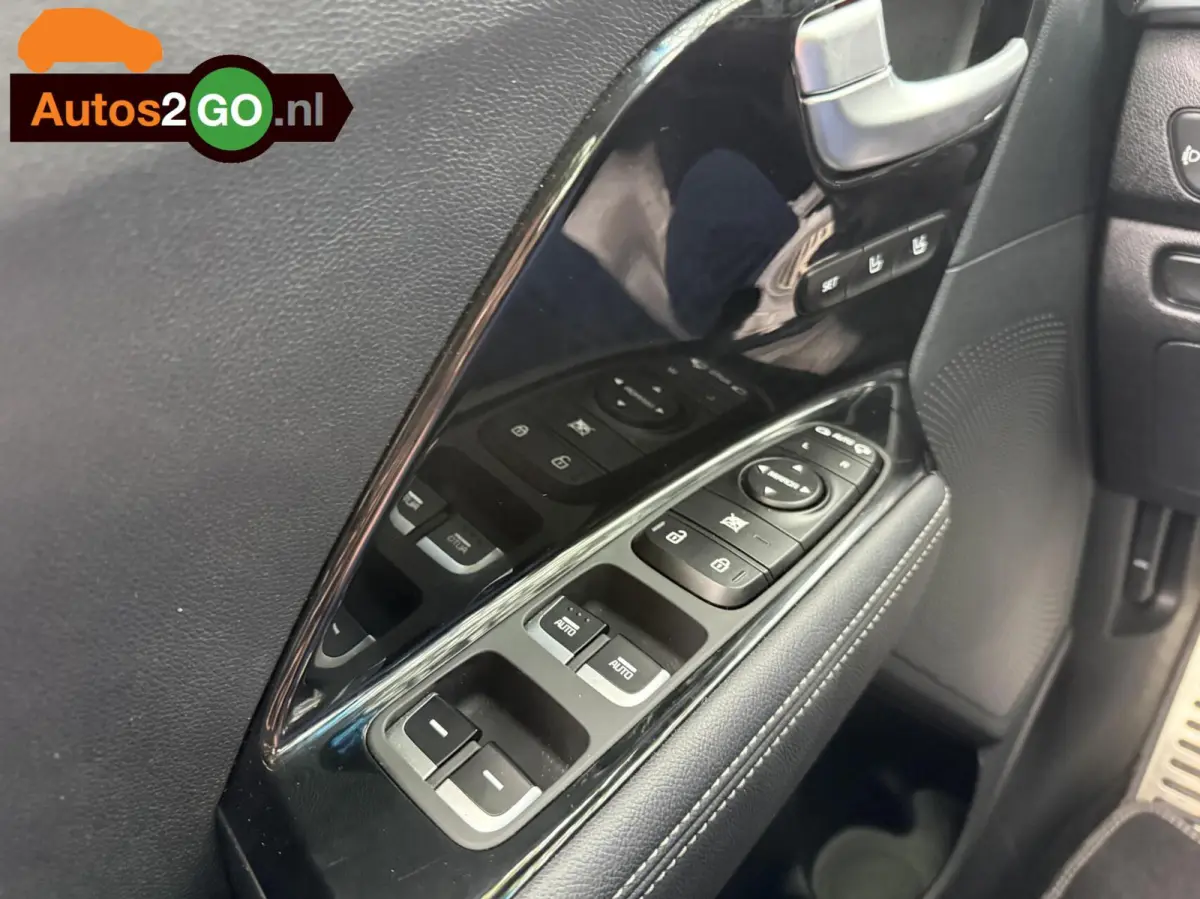 1.6 GDi Hybrid ExecutiveLine I Leder I dig cockpit I apple carplay android I opendak I stoel en stuur verw. I Camera I rijklaar I
