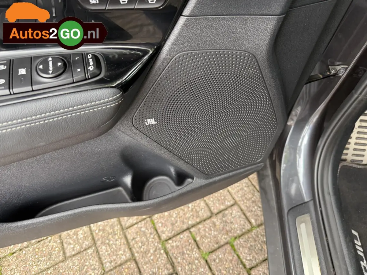 1.6 GDi Hybrid ExecutiveLine I Leder I dig cockpit I apple carplay android I opendak I stoel en stuur verw. I Camera I rijklaar I