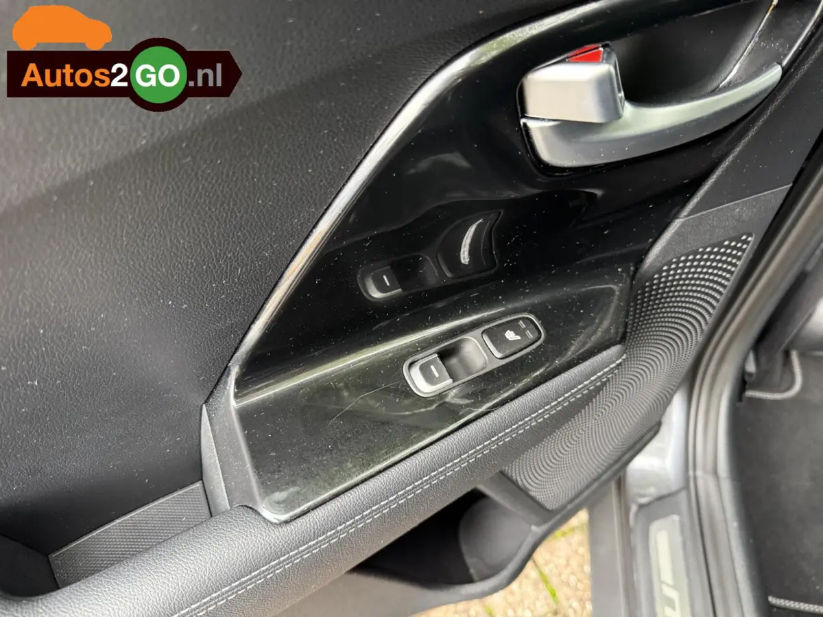 1.6 GDi Hybrid ExecutiveLine I Leder I dig cockpit I apple carplay android I opendak I stoel en stuur verw. I Camera I rijklaar I