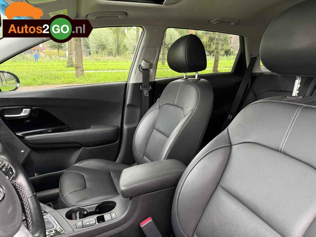 1.6 GDi Hybrid ExecutiveLine I Leder I dig cockpit I apple carplay android I opendak I stoel en stuur verw. I Camera I rijklaar I