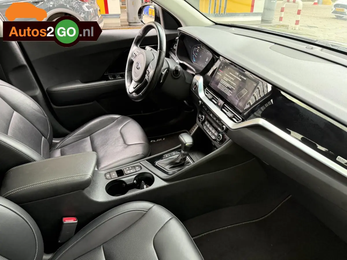 1.6 GDi Hybrid ExecutiveLine I Leder I dig cockpit I apple carplay android I opendak I stoel en stuur verw. I Camera I rijklaar I
