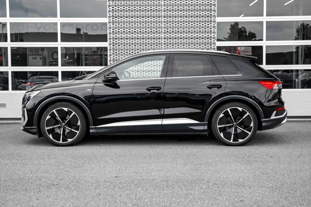 50 quattro Launch edition S Competition 77 kWh | Memory | Panoramadak | Leder | Stoelverwarming | SOH 86% | | Achteruitrijcamera standaard | Cruisecontrol adaptief | Electrische stoelen met 