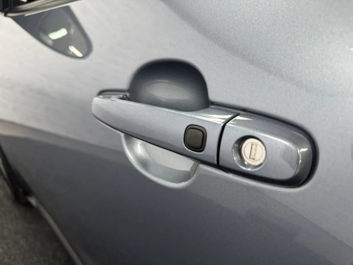 1.0 VVT-i MT Envy JBL Keyless ACC CarPlay