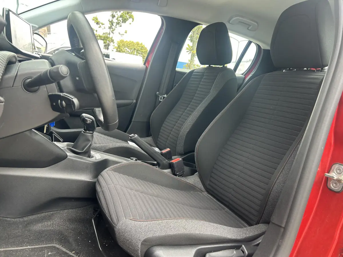 1.2 PureTech Active Pack | Parkeerhulp | Cruise Control | 1e eigenaar | Apple CarPlay/Android Auto