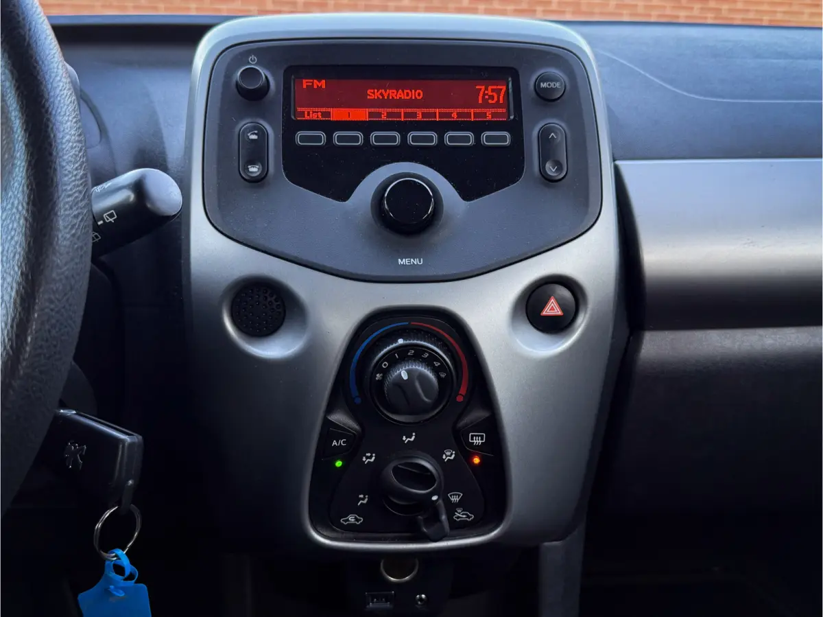 1.0 e-VTi Active - Airco, Goed onderhouden, 67 DKM!