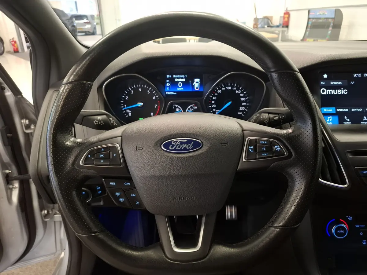 1.5 ST-Line Trekhaak Xenon 100% Dealer onderhouden Mooi!