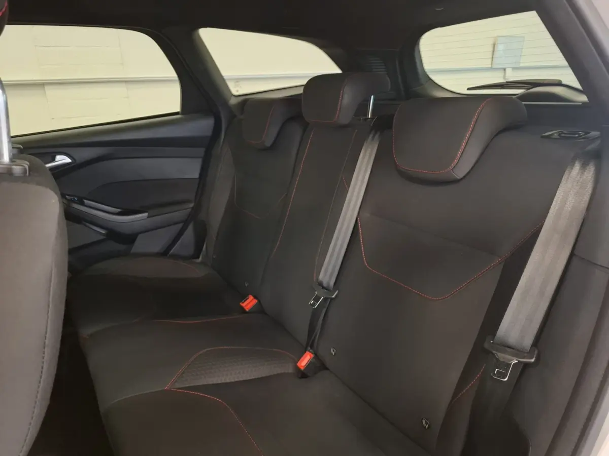1.5 ST-Line Trekhaak Xenon 100% Dealer onderhouden Mooi!