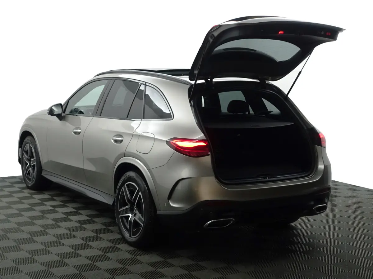 400e 4MATIC AMG Line- Achteras besturing, Burmester Audio, Head Up, Panoramadak, Carbon, Sfeerverlichting