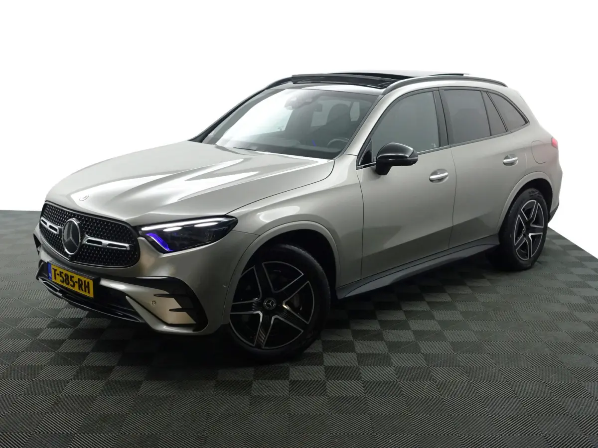 400e 4MATIC AMG Line- Achteras besturing, Burmester Audio, Head Up, Panoramadak, Carbon, Sfeerverlichting