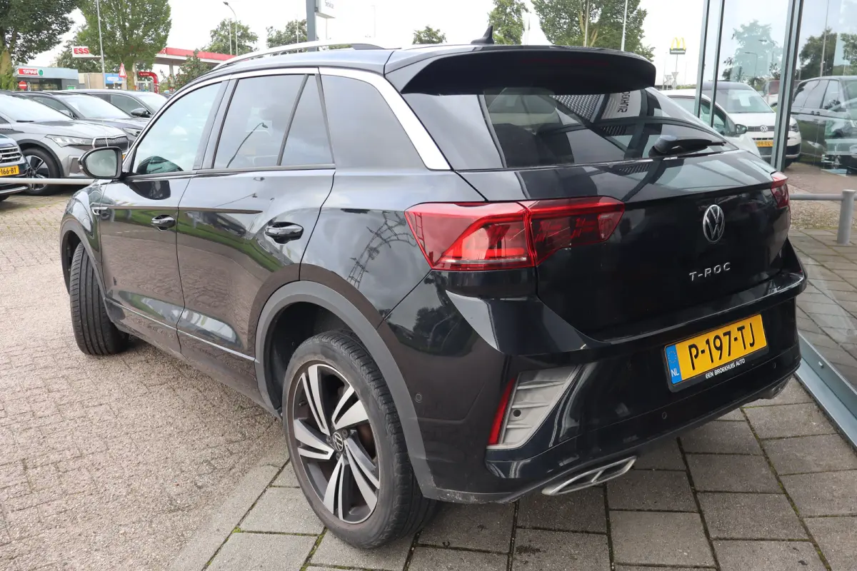 1.0 TSI R-Line Business+ 110PK | Achteruitrijcamera | Airco (automatisch) | Keyless entry