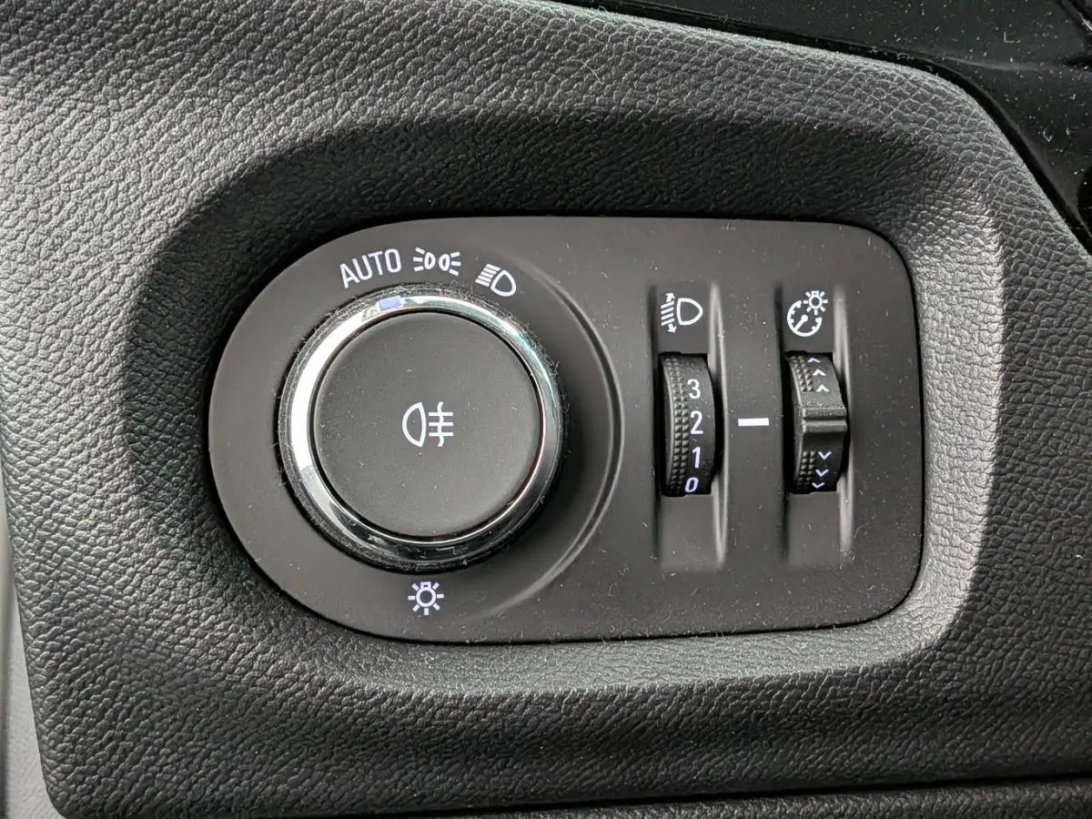1.2 TURBO 100PK ELEGANCE / CAMERA / NAVI / AIRCO / LED / PDC / BLUETOOTH / CRUISECONTROL / 2E EIGENAAR / SCHITTERENDE STAAT !!
