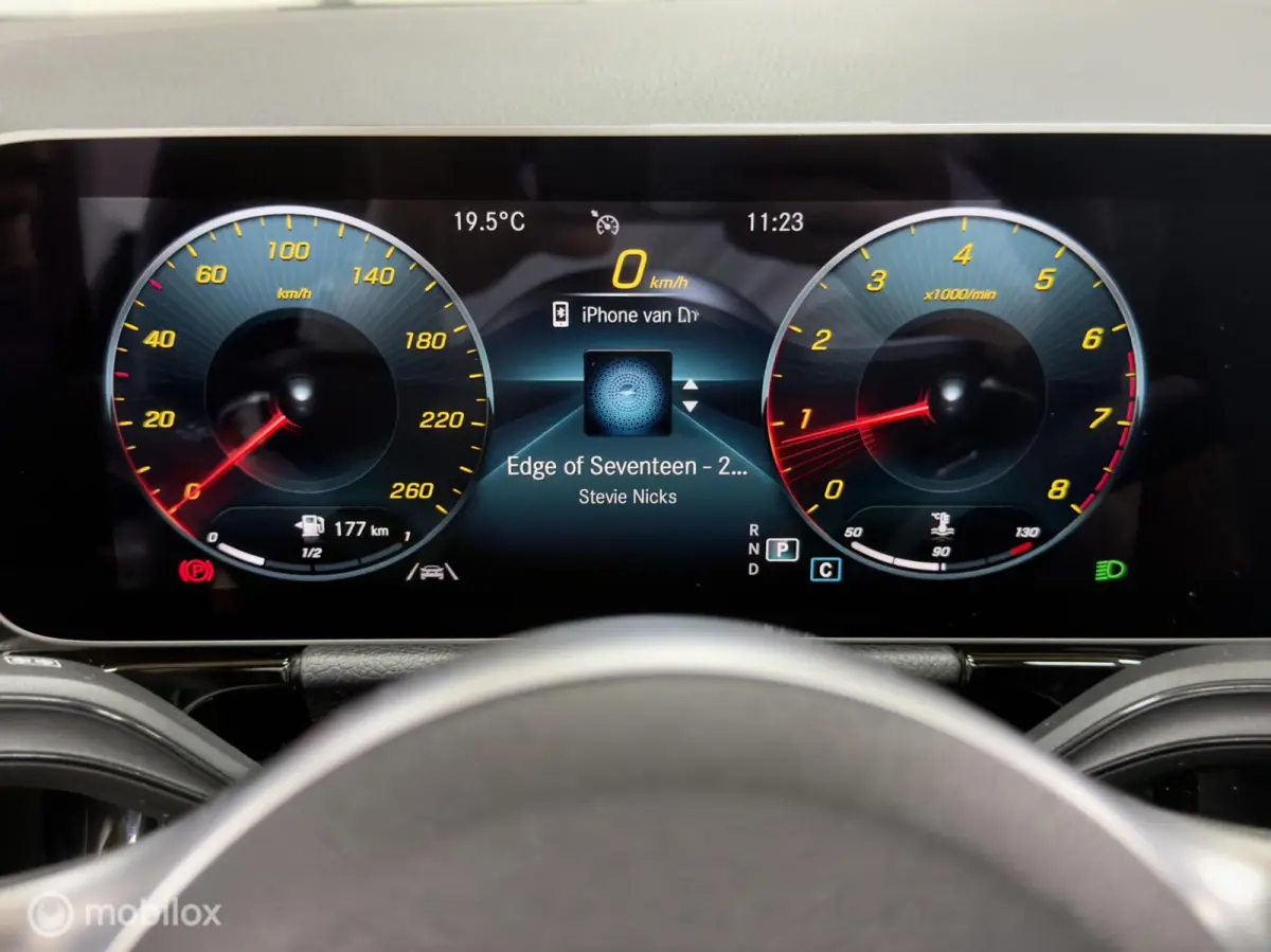 180 Business Solution AMG | Pano | Camera | Stoelverwarming | NAP | Elektrische achterklep | Widescreen | Spoor- & Remassistent | DYNAMIC