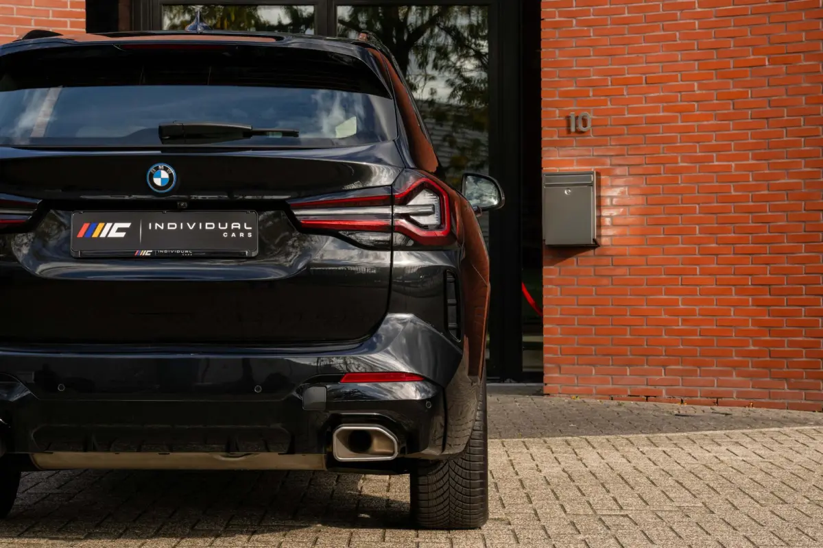 xDrive30e M-Sport ACC Panorama HuD Trekhaak Leder
