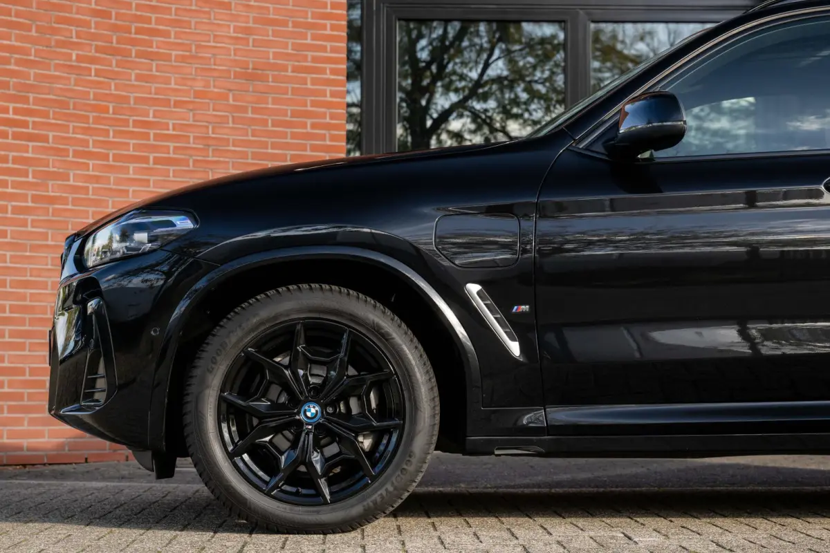 xDrive30e M-Sport ACC Panorama HuD Trekhaak Leder