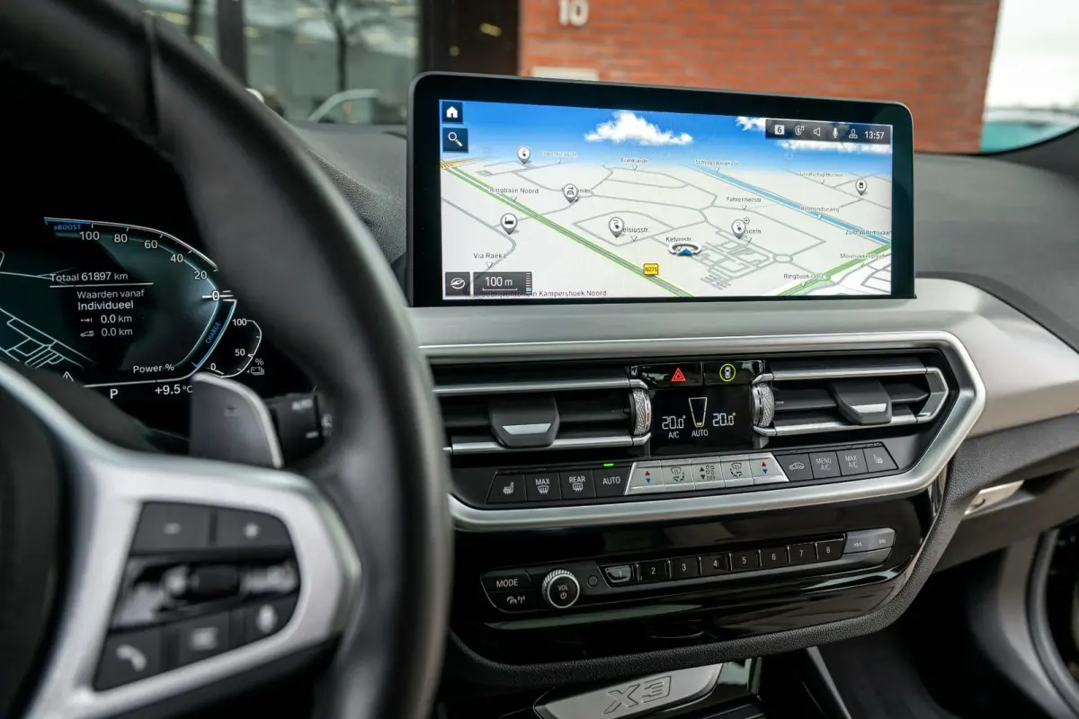 xDrive30e M-Sport ACC Panorama HuD Trekhaak Leder