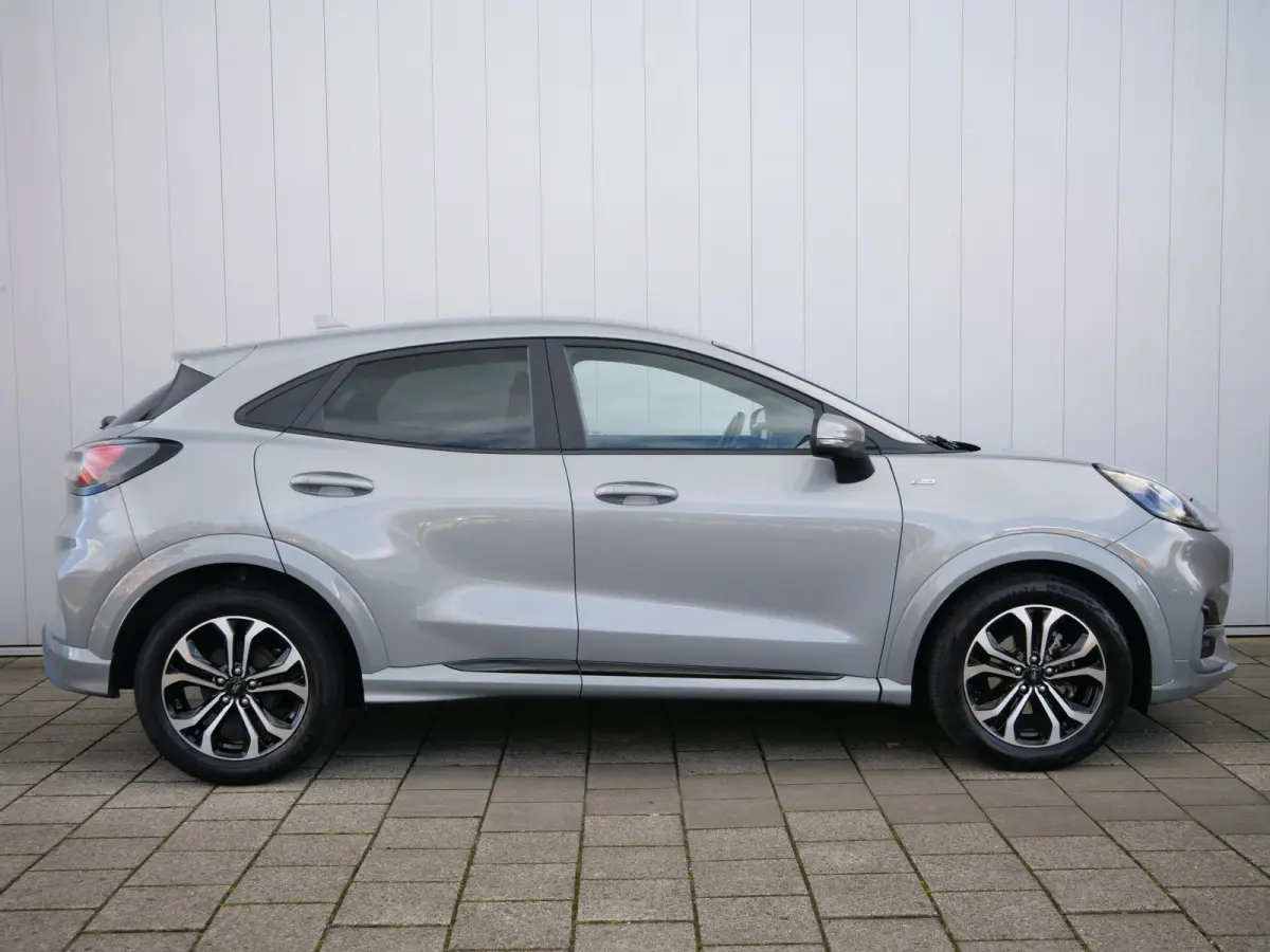 1.0 EcoBoost Mild Hybrid ST-Line 125 Pk Navi / DAB / Apple Carplay / 17 inch