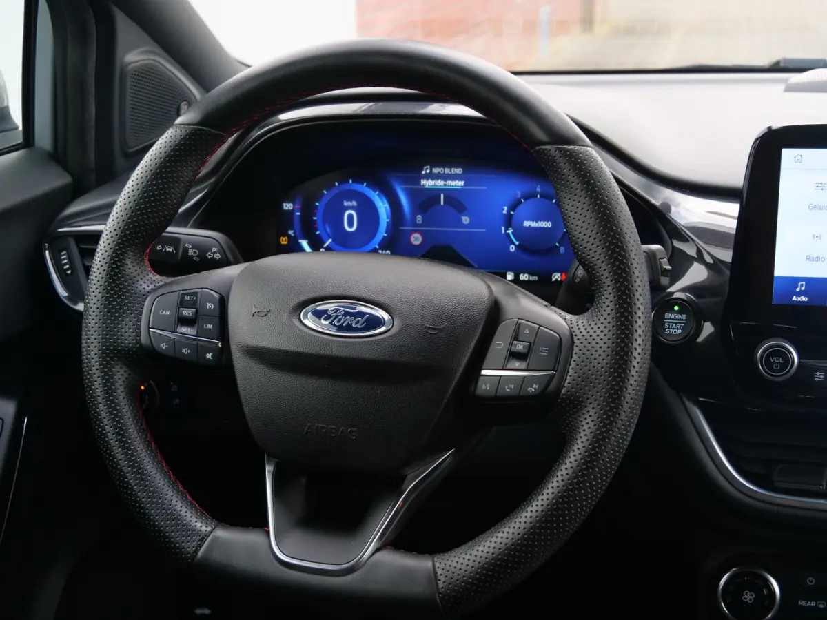 1.0 EcoBoost Mild Hybrid ST-Line 125 Pk Navi / DAB / Apple Carplay / 17 inch