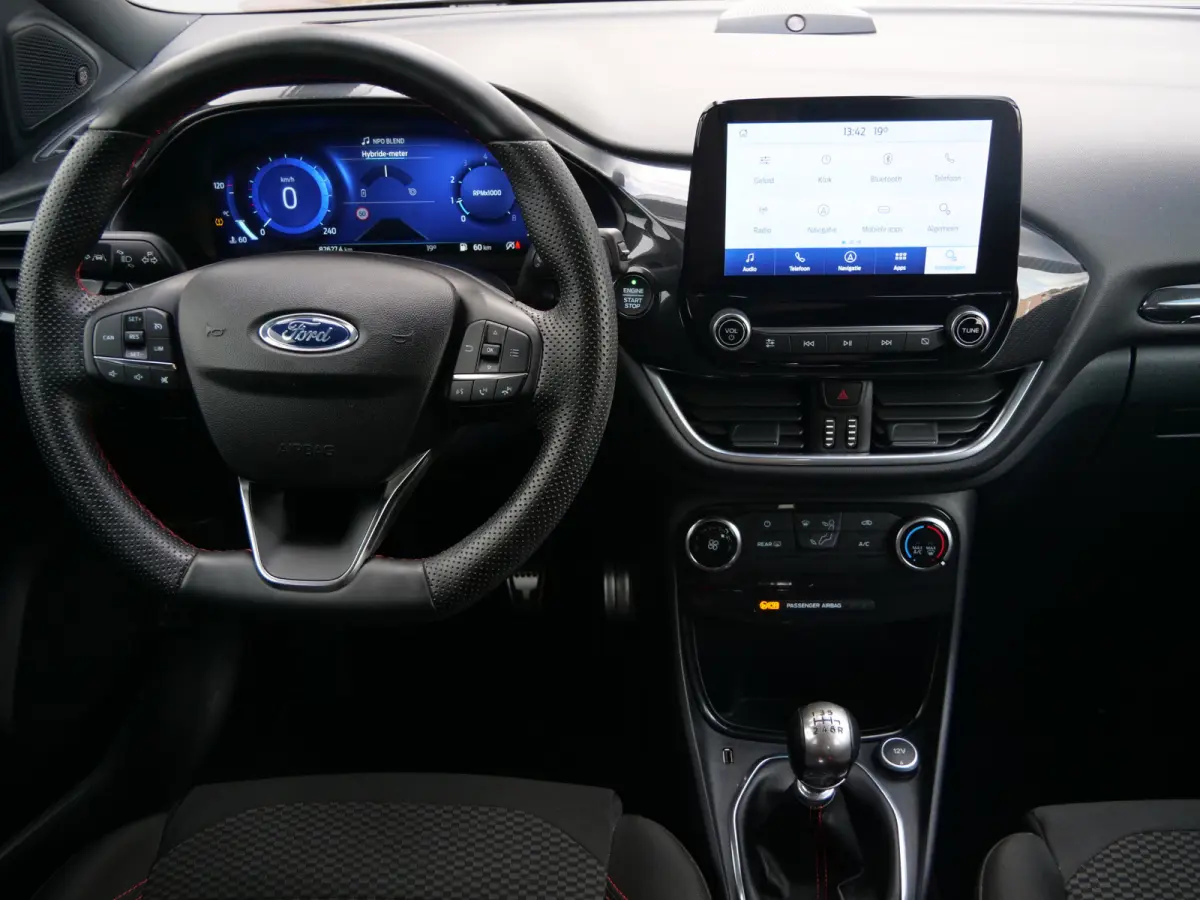 1.0 EcoBoost Mild Hybrid ST-Line 125 Pk Navi / DAB / Apple Carplay / 17 inch