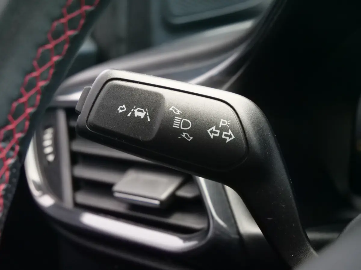 1.0 EcoBoost Mild Hybrid ST-Line 125 Pk Navi / DAB / Apple Carplay / 17 inch