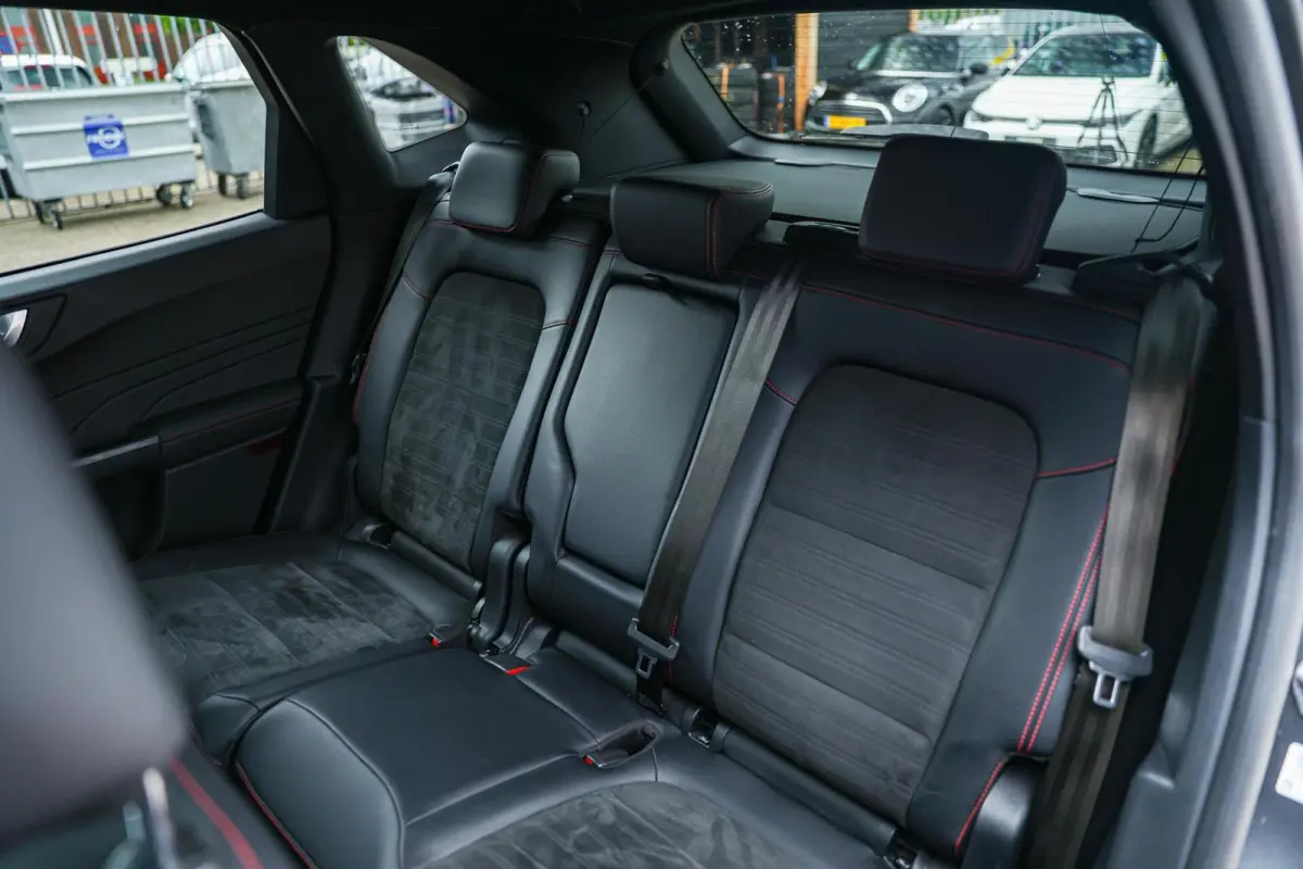2.5 PHEV ST-Line X PANO TREKHAAK ADAPTIVE CRUISE CAMERA STUURVERWARMING B&O