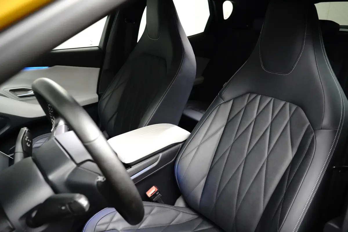 Premium Extended Range AWD 77 kWh