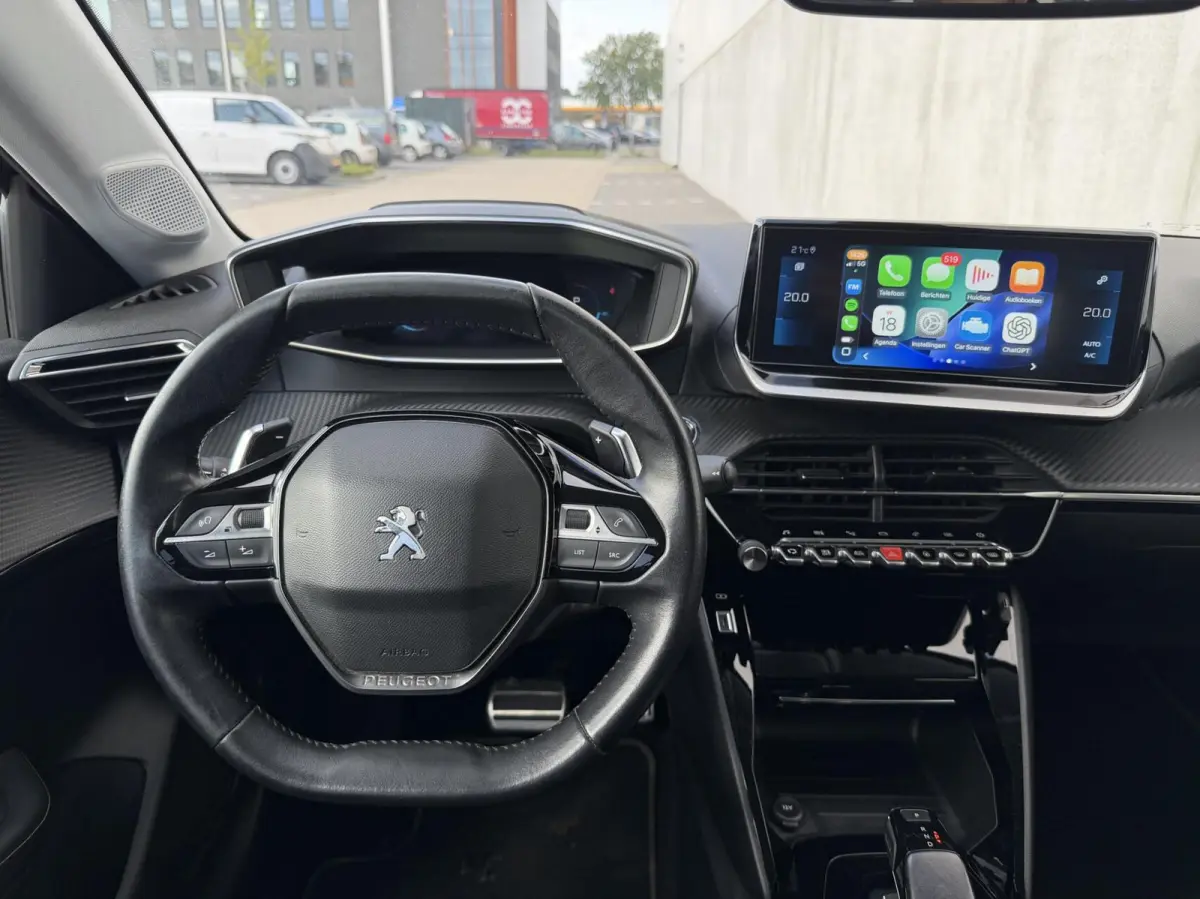 1.2 Allure | CarPlay | 100 pk | Clima | Camera