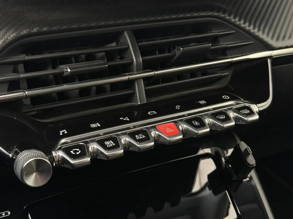 1.2 Allure | CarPlay | 100 pk | Clima | Camera