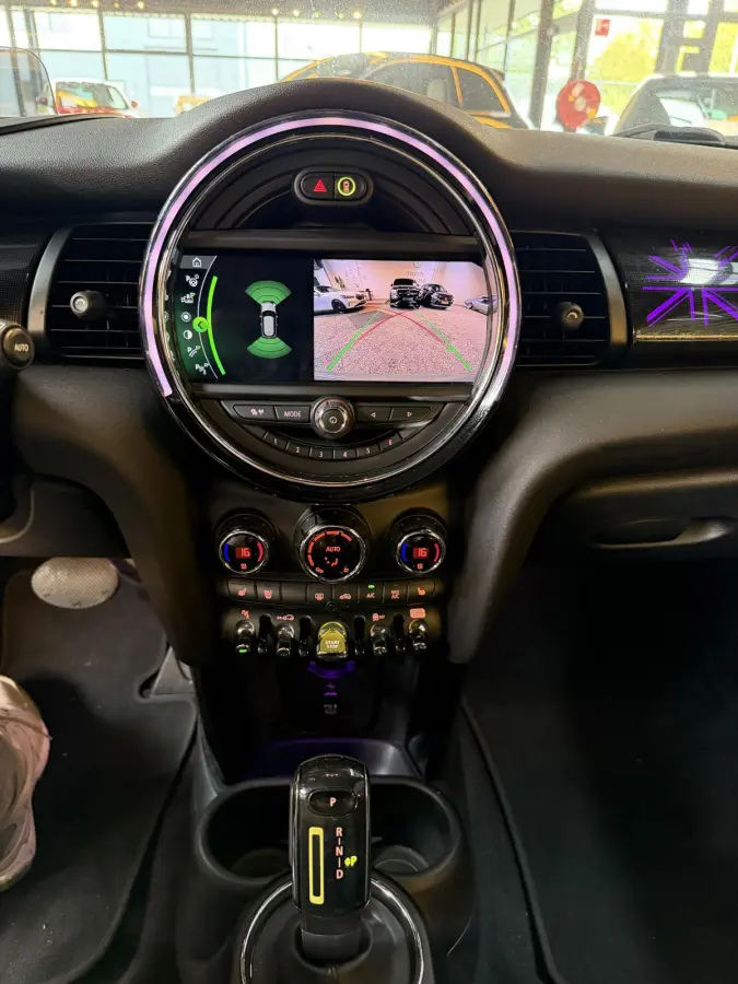 Yours 33 kWh | Pano | HUD | Harman & Kardon | Black Optic | Viritual Cockpit |